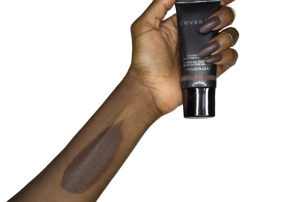 P125 – Cover FX Natural Finish Foundation