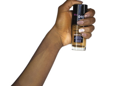 D10 – COVERGIRL TruBlend Matte Made Liquid Foundation