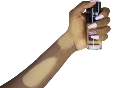 T10 – COVERGIRL TruBlend Matte Made Liquid Foundation