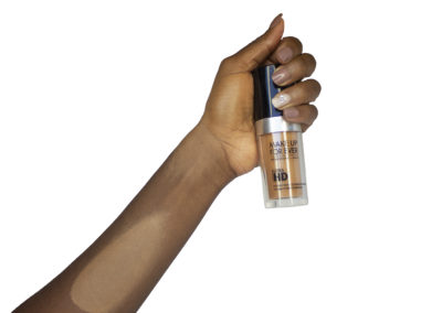 Y425 – Make Up For Ever Ultra HD Invisible Cover Foundation